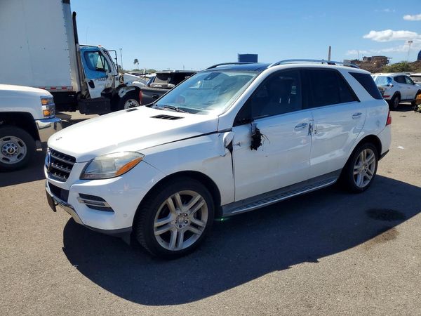 2015 MERCEDES-BENZ M-CLASS ML350 — Front 3/4