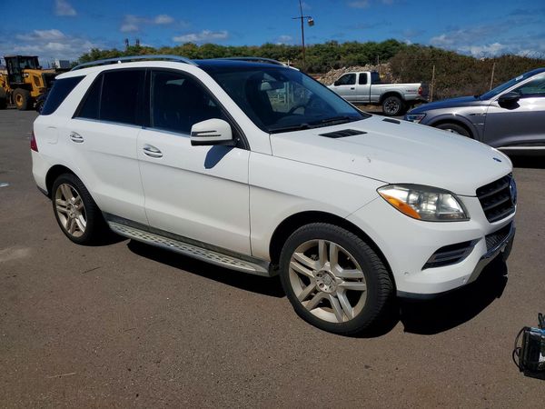 2015 MERCEDES-BENZ M-CLASS ML350 — Passenger 3/4