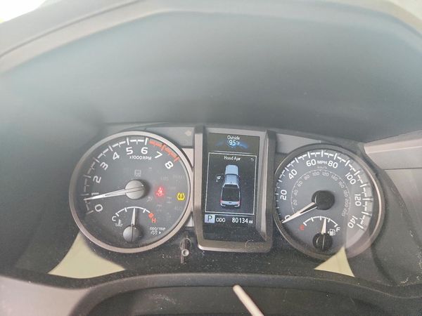2021 TOYOTA TACOMA SR5