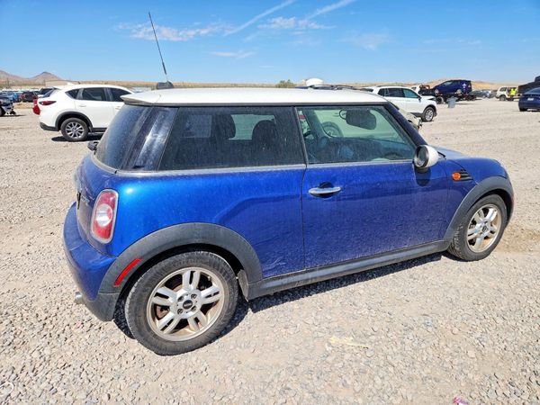 2012 MINI COOPER