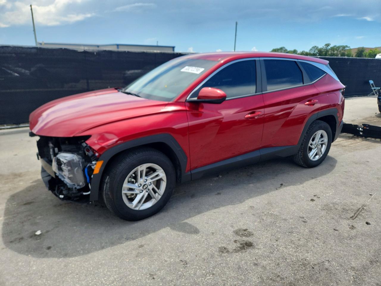 2025 HYUNDAI TUCSON SE