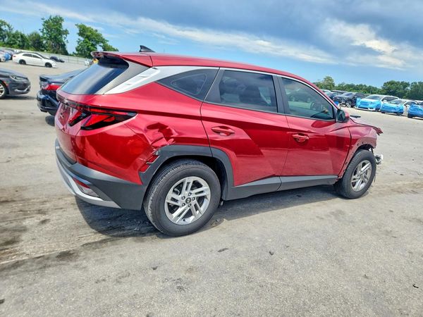 2025 HYUNDAI TUCSON SE