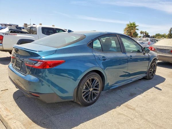 2026 TOYOTA CAMRY