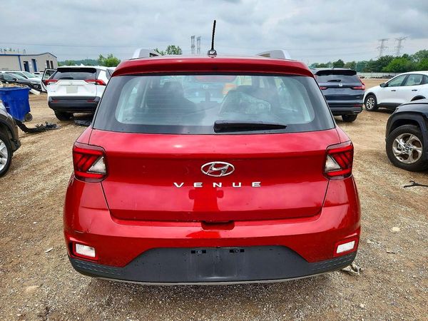 2025 HYUNDAI VENUE SEL, Limited