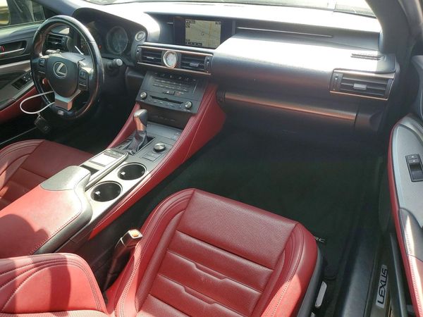 2016 LEXUS RC 200t