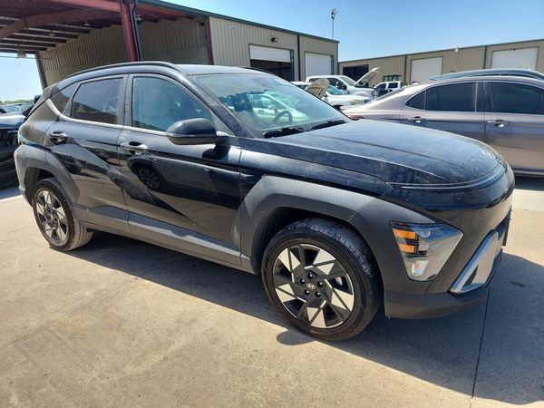 2024 HYUNDAI KONA SE