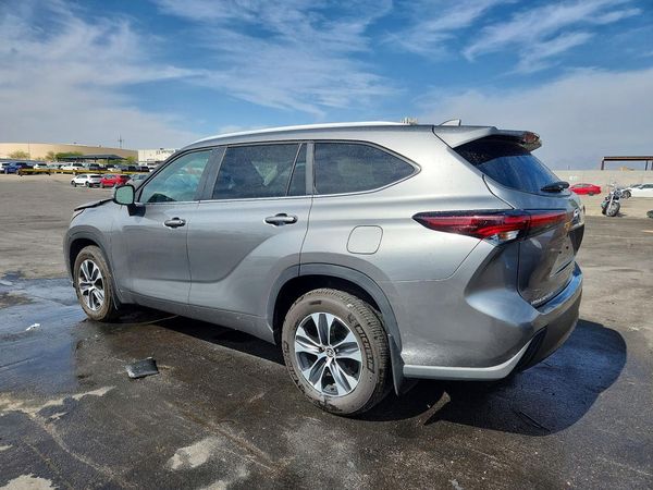 2026 TOYOTA HIGHLANDER