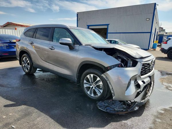2026 TOYOTA HIGHLANDER