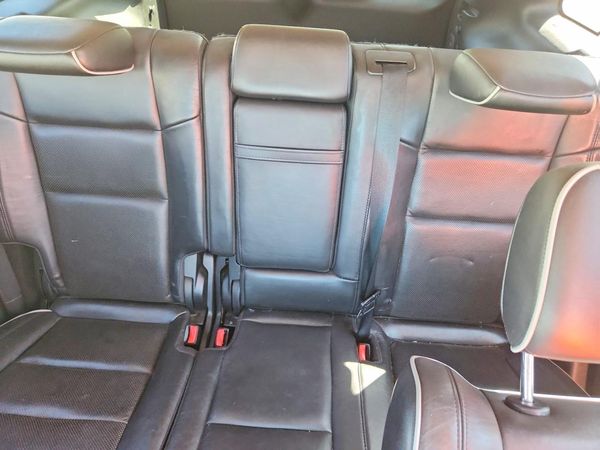 2012 JEEP CHEROKEE Overland — SUVN