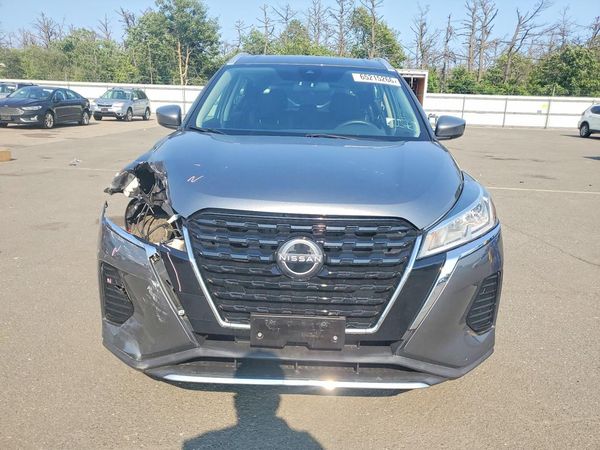 2022 NISSAN KICKS SV