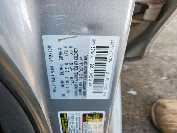 2013 MAZDA 3 SV/Base