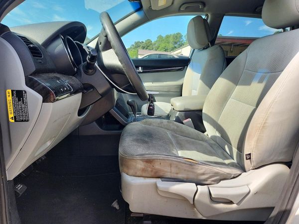 2013 KIA SORENTO Base / LX