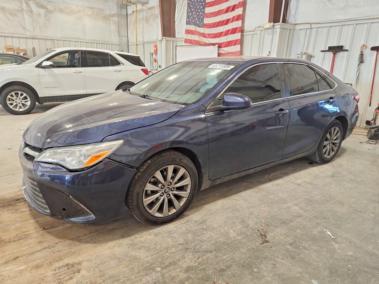 2016 TOYOTA CAMRY