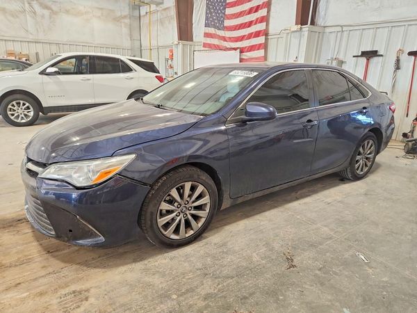 2016 TOYOTA CAMRY