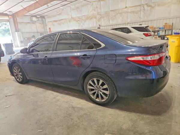 2016 TOYOTA CAMRY