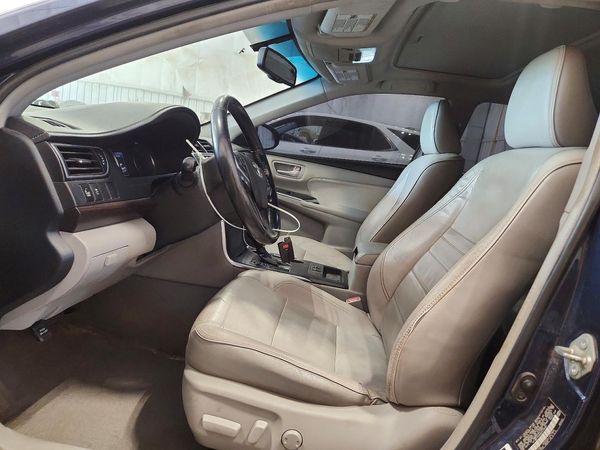 2016 TOYOTA CAMRY