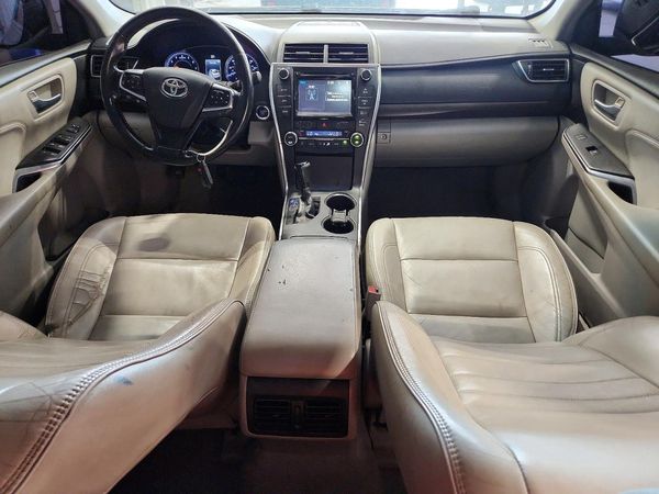 2016 TOYOTA CAMRY