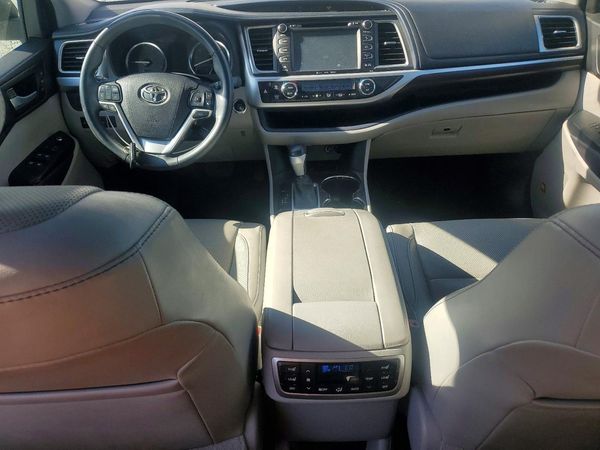 2016 TOYOTA HIGHLANDER Base/Hybrid