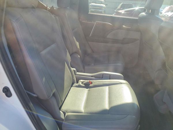 2016 TOYOTA HIGHLANDER Base/Hybrid