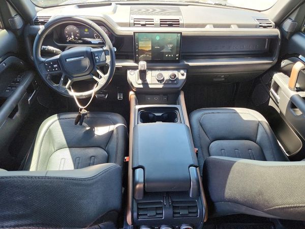 2023 LAND ROVER DEFENDER