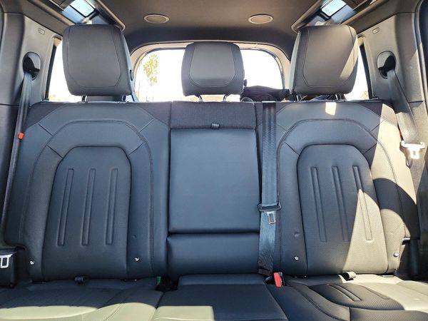 2023 LAND ROVER DEFENDER