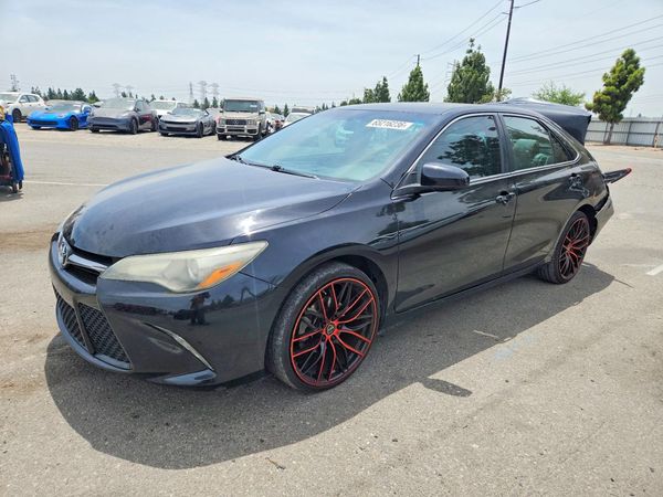 2016 TOYOTA CAMRY