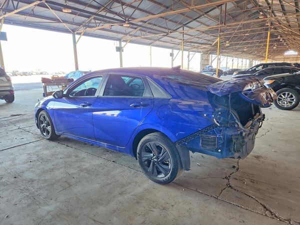 2022 HYUNDAI ELANTRA