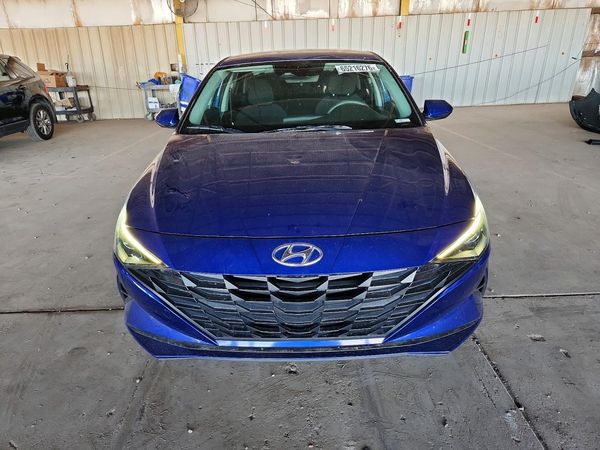2022 HYUNDAI ELANTRA