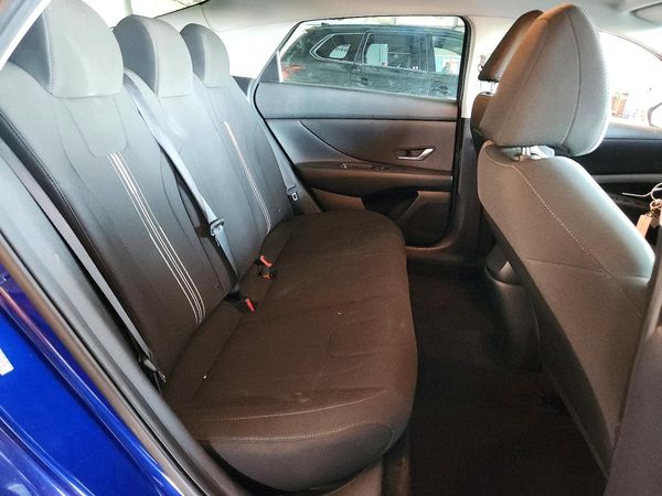 2022 HYUNDAI ELANTRA