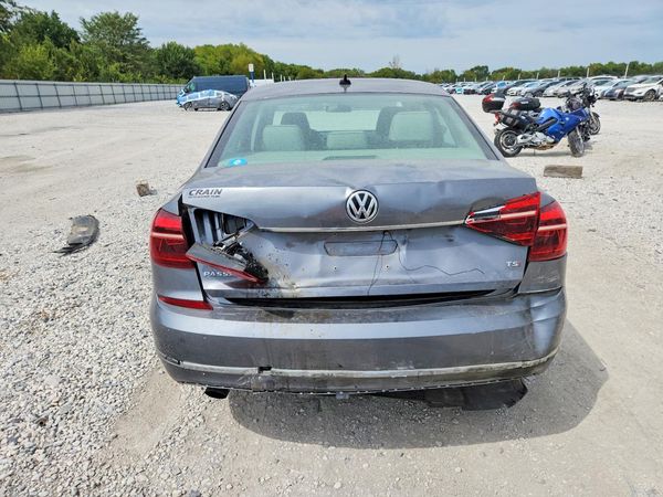 2017 VOLKSWAGEN PASSAT