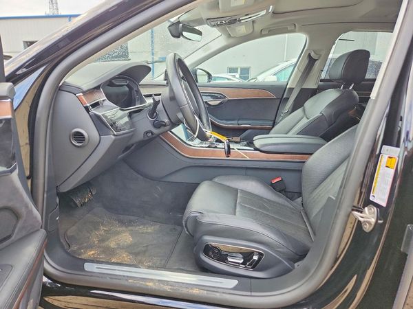 2023 AUDI A8