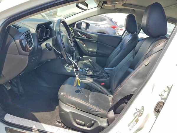 2014 MAZDA 3