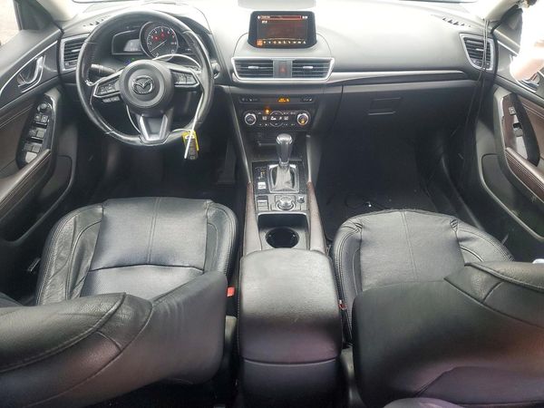 2017 MAZDA 3