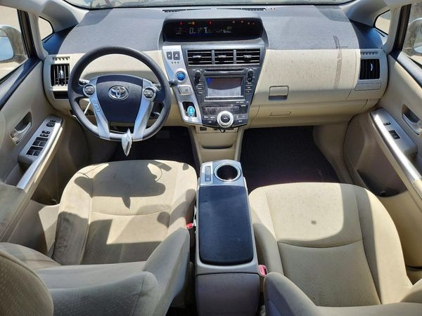 2012 TOYOTA PRIUS V TH