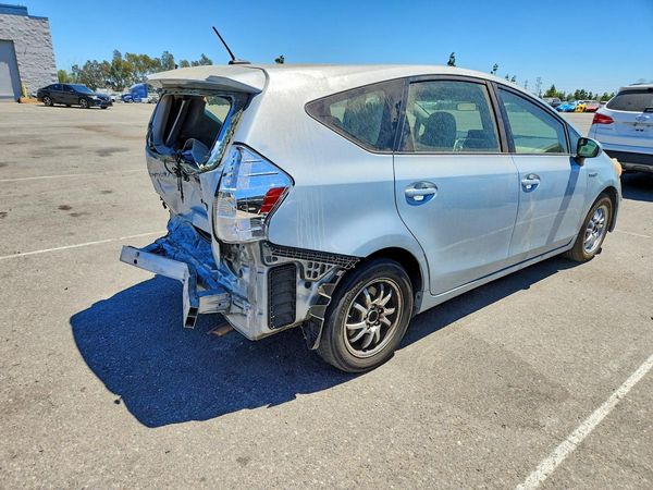 2012 TOYOTA PRIUS V TH
