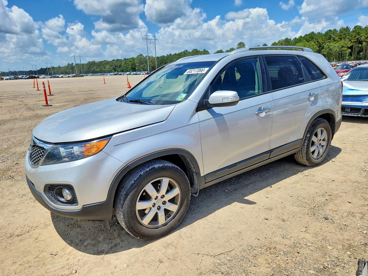 2013 KIA SORENTO Base / LX