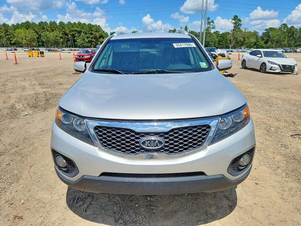 2013 KIA SORENTO Base / LX