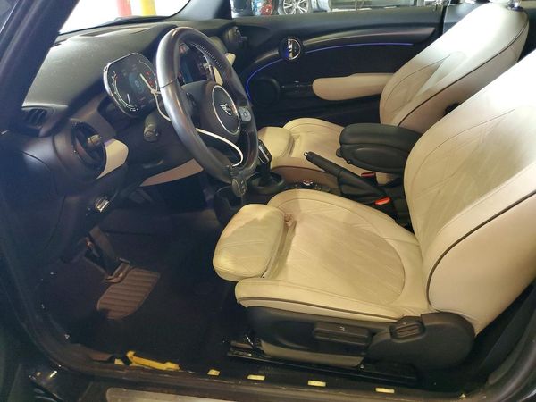 2022 MINI COOPER