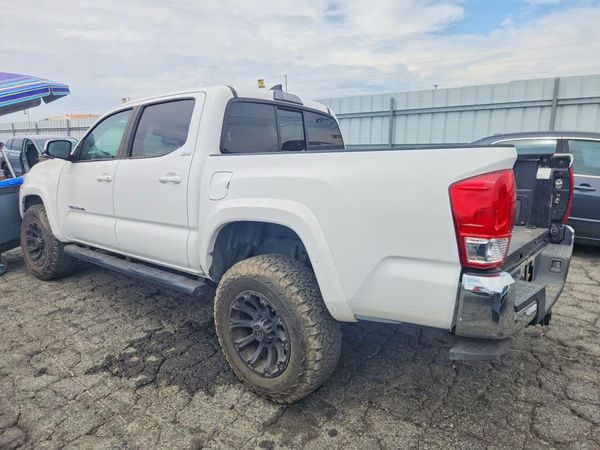2017 TOYOTA TACOMA