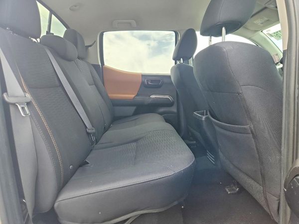 2017 TOYOTA TACOMA