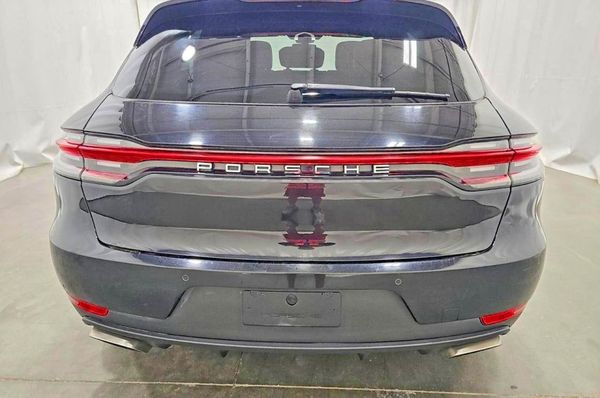 2021 PORSCHE MACAN Base
