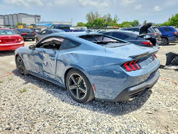 2025 FORD MUSTANG