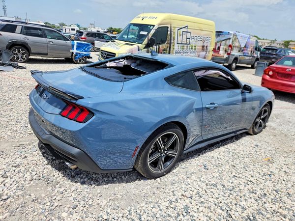 2025 FORD MUSTANG
