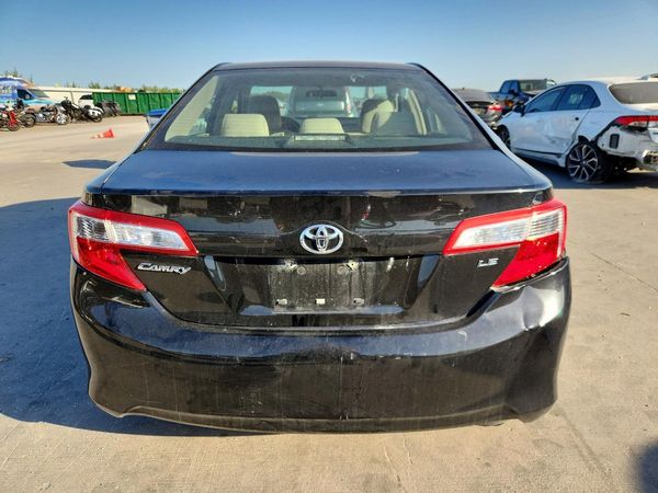2012 TOYOTA CAMRY