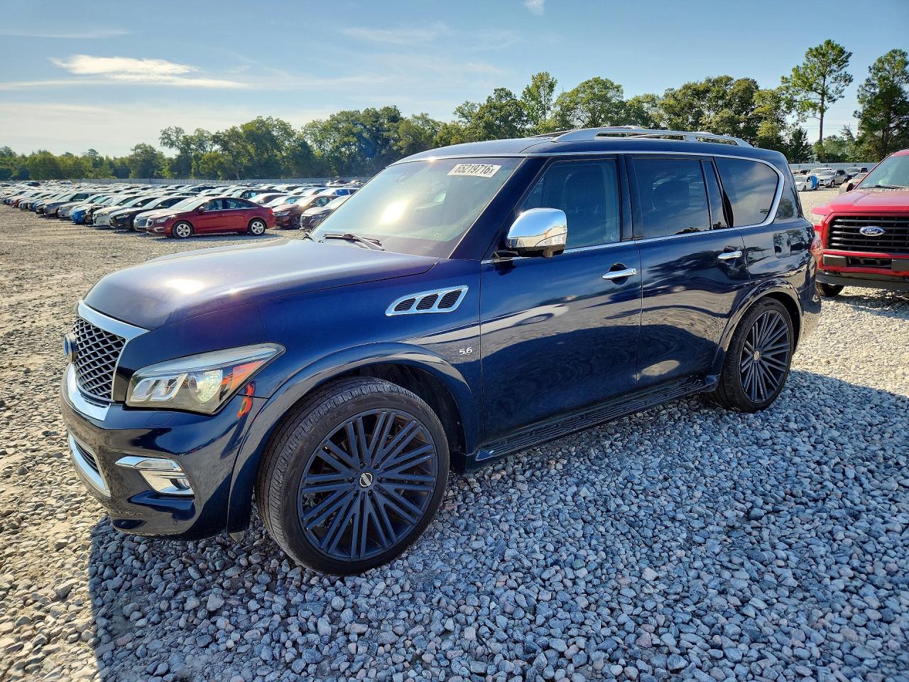 2015 INFINITI QX80 — Front 3/4