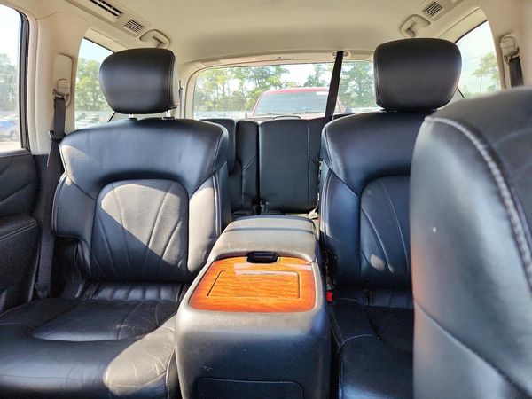 2015 INFINITI QX80 — SUVN