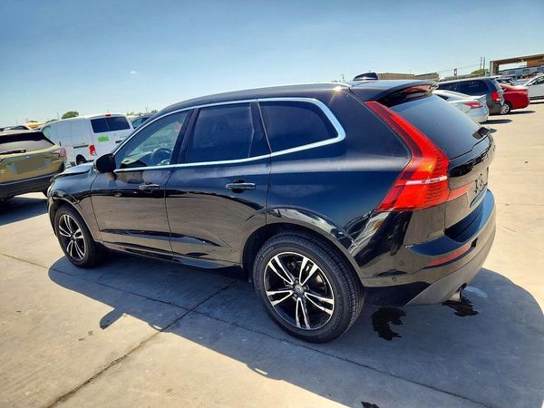 2019 VOLVO XC60 Momentum