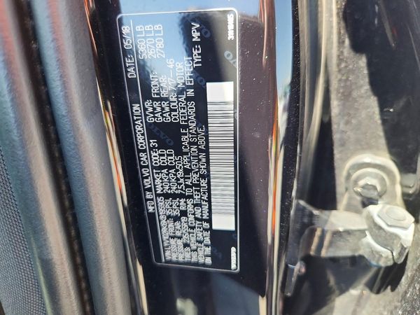 2019 VOLVO XC60 Momentum