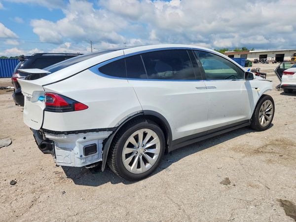 2020 TESLA MODEL X