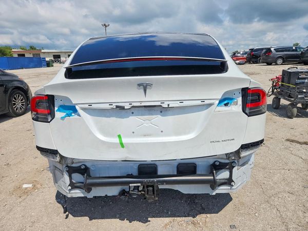 2020 TESLA MODEL X